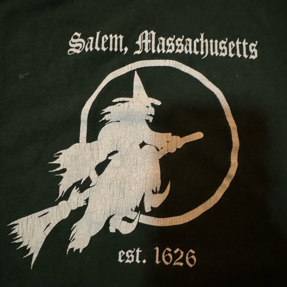 Vintage Salem Massachusetts Witch Tourist Tee - Picture 5 of 6